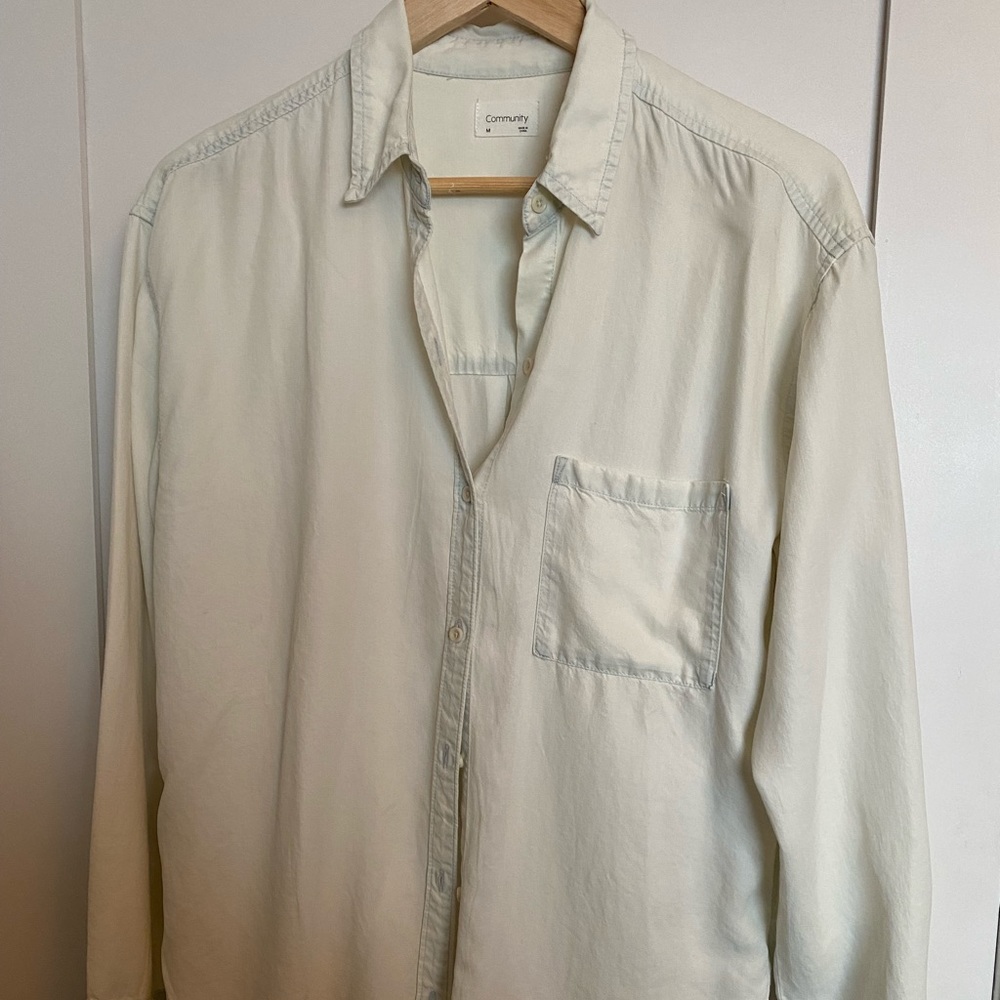 Aritzia Community medium, button down